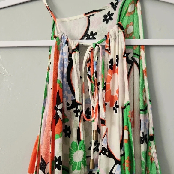 Floral Halter Neck Top - Multicolor - Picture 7 of 9